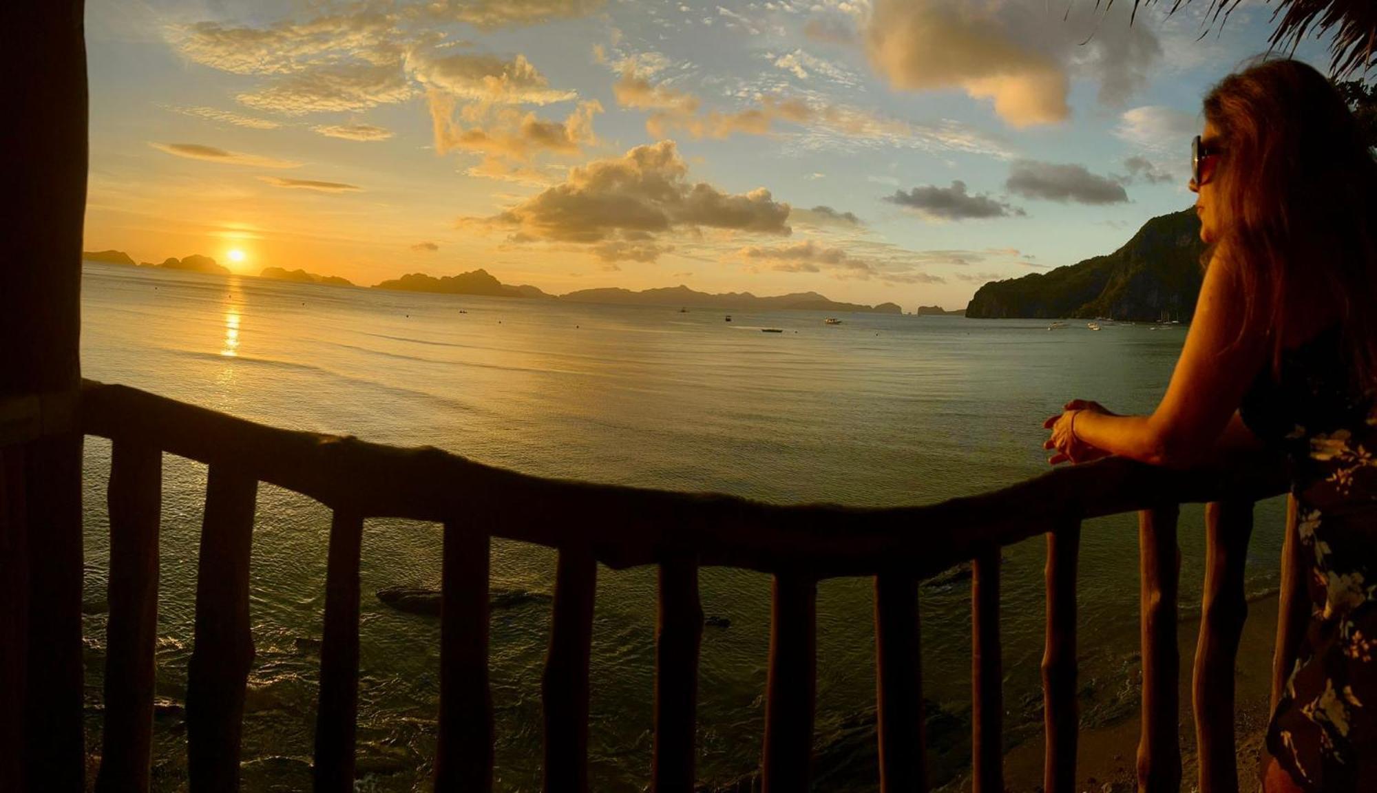Hut Sunset Island View Hotel El Nido Exterior photo